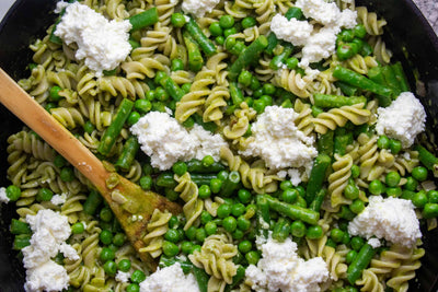 Pasta with Pesto, Ricotta and Green Beans, Credit: Elizabeth Newman