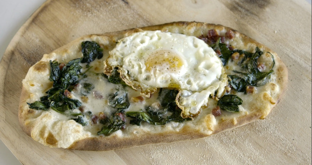 Smoked Scamorza, Spinach and Pancetta Pizza