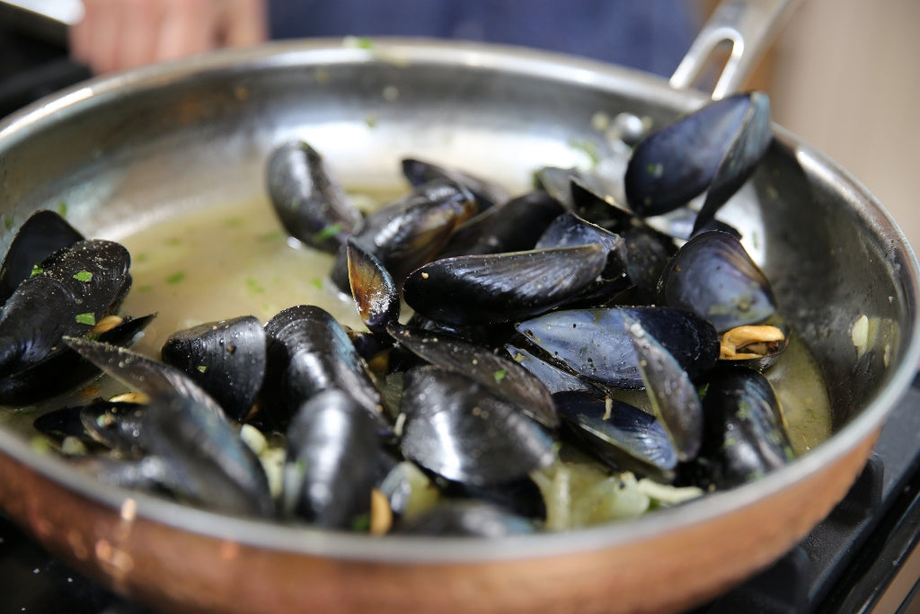 Mussels with Fennel and Italian Beer, Credit: Lindsey Galey