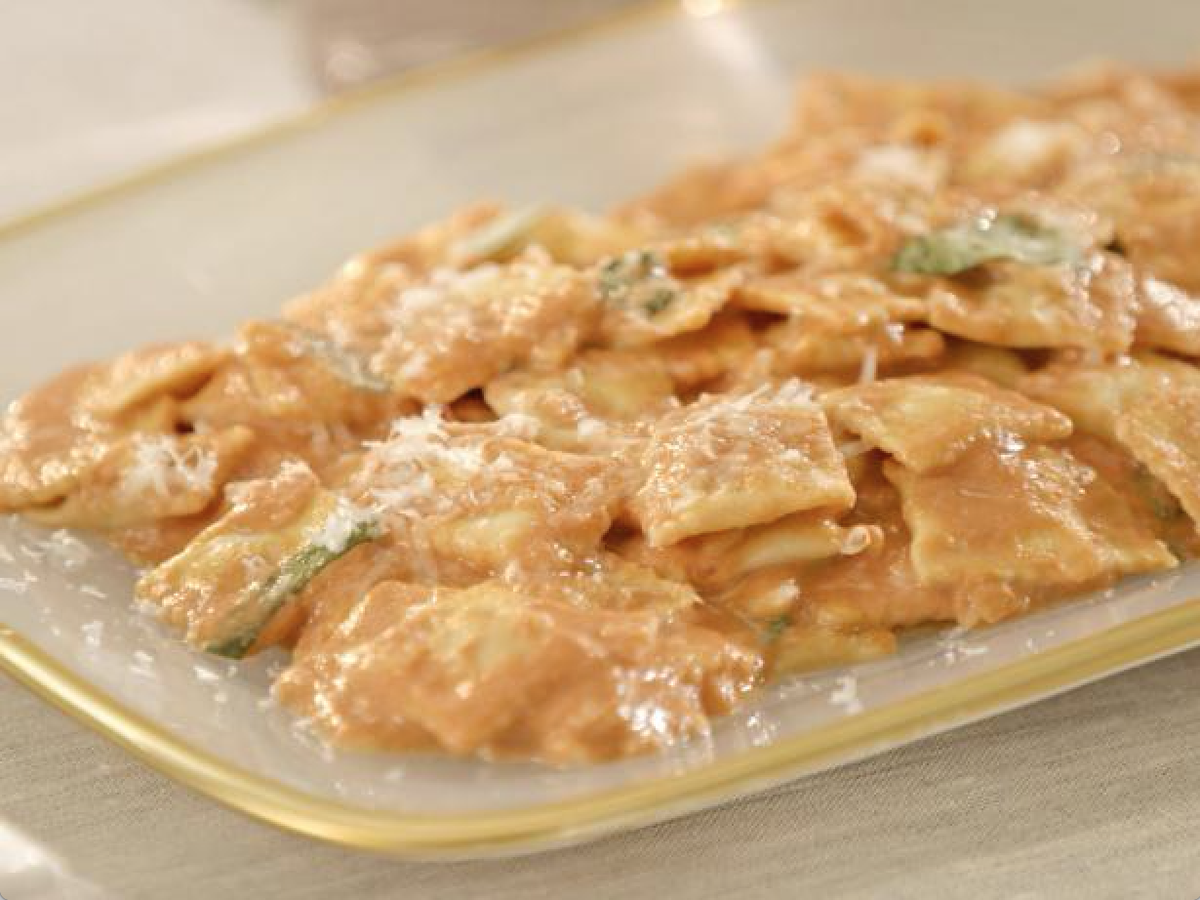 Cheese Ravioletti in Pink Sauce