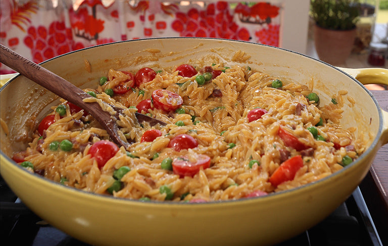 One Pot Creamy Creamy Orzo with Prosciutto and Peas