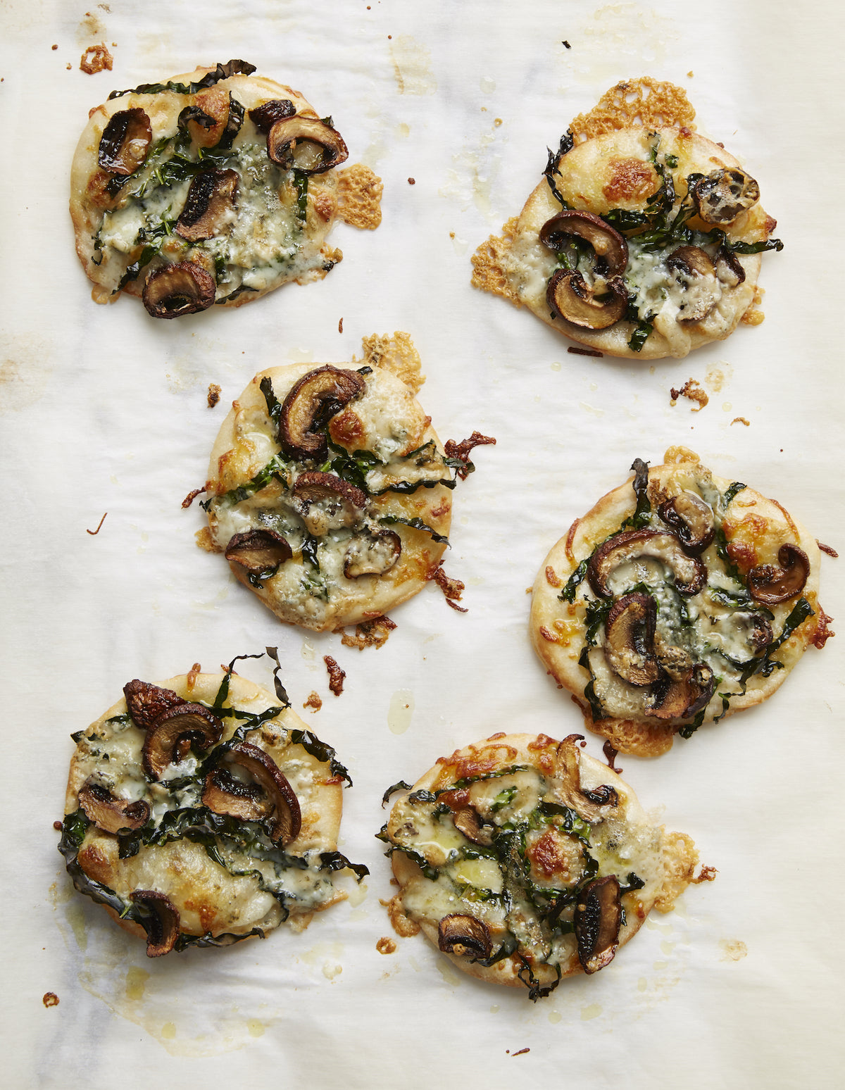 Roasted Mushroom and Kale Pizzette, Credit: Tara Doone