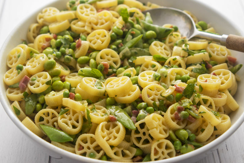 Wagon Wheel Pasta with Pancetta and Peas, Credit: Elizabeth Newman