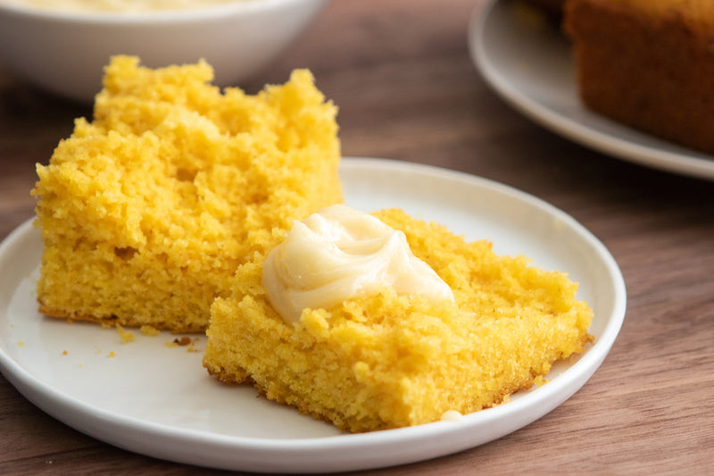 Giada's Buttermilk Cornbread, Credit: Elizabeth Newman