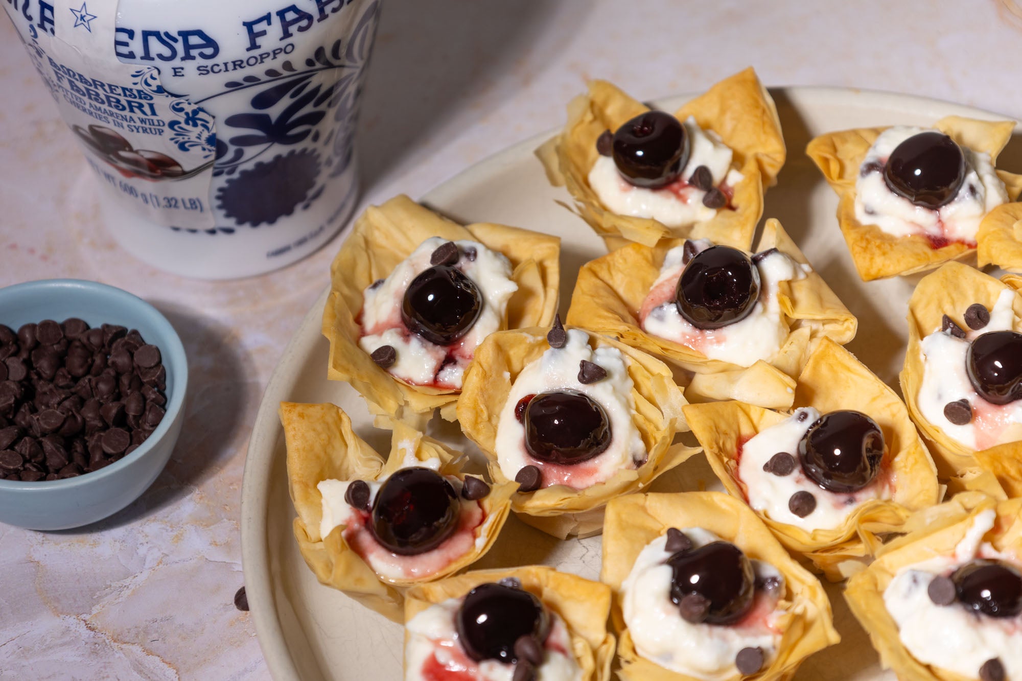 Cannoli Cups