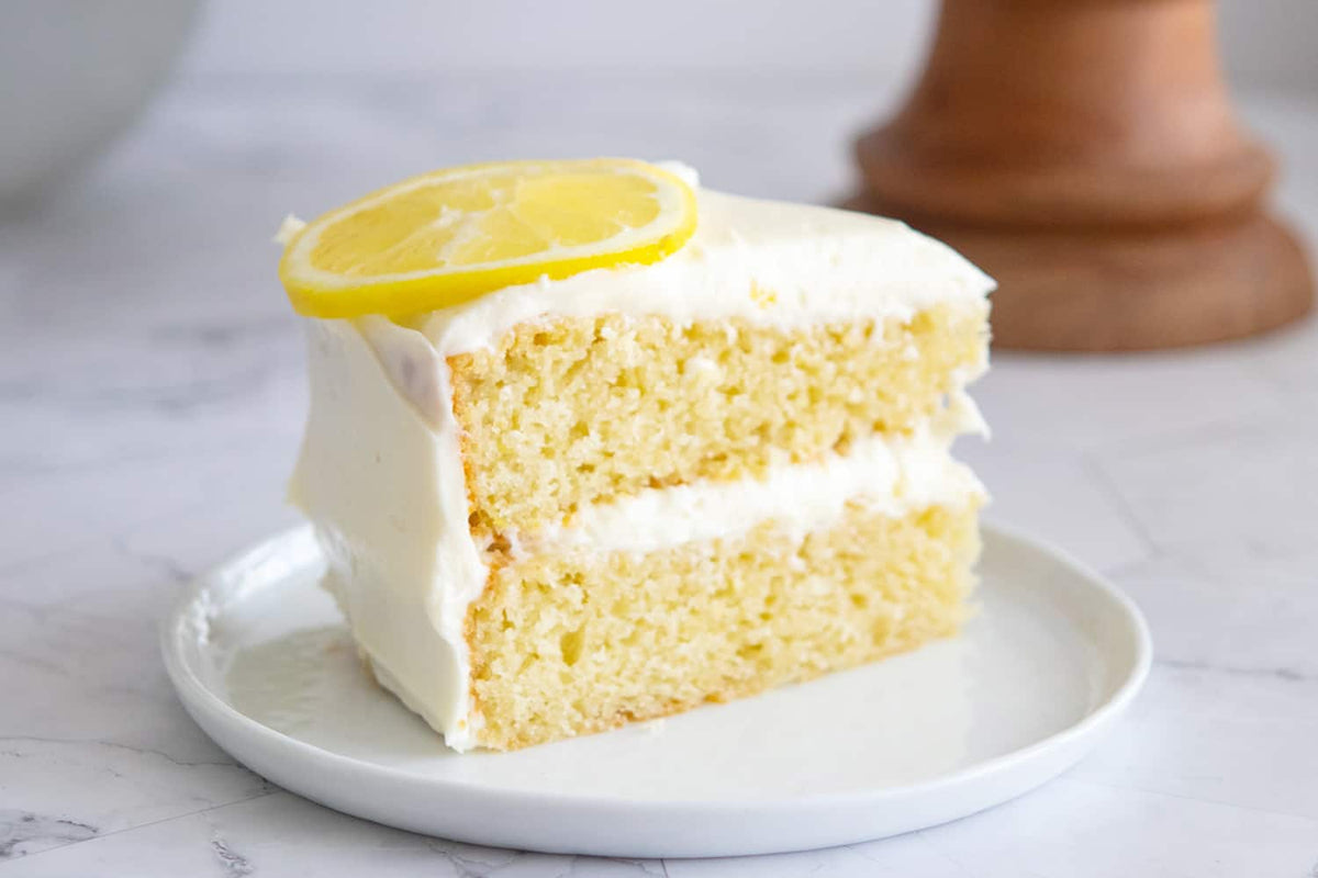 Limoncello Cake, Credit: Elizabeth Newman