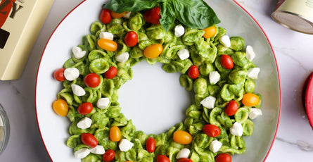 Pesto Pasta Wreath