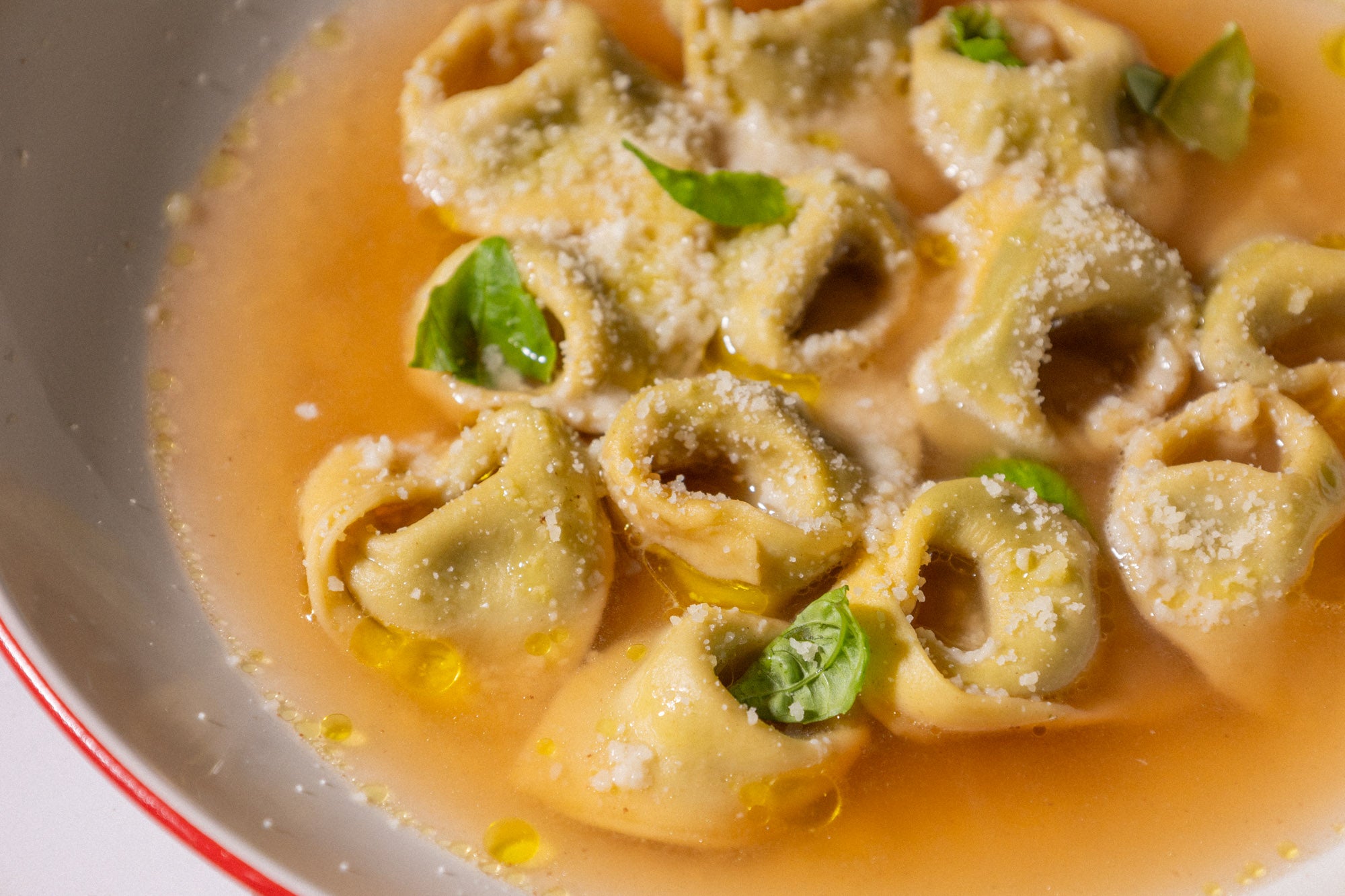 Spinach Tortellini en Brodo