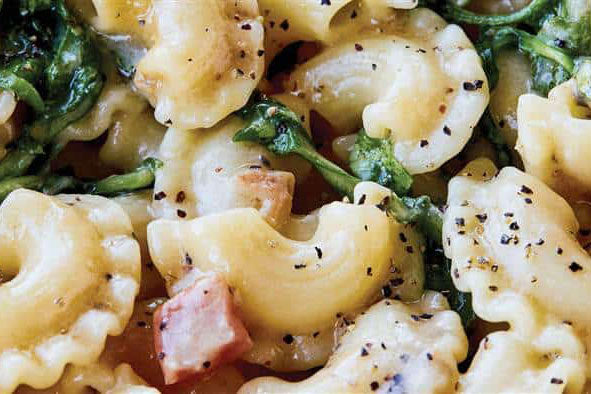 Giada's Cacio e Pepe with Pancetta and Arugula, Credit: Aubrie Pick