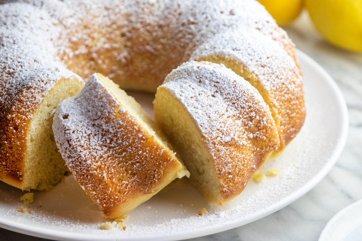 Giada's Ciambella Cake, Credit: Elizabeth Newman