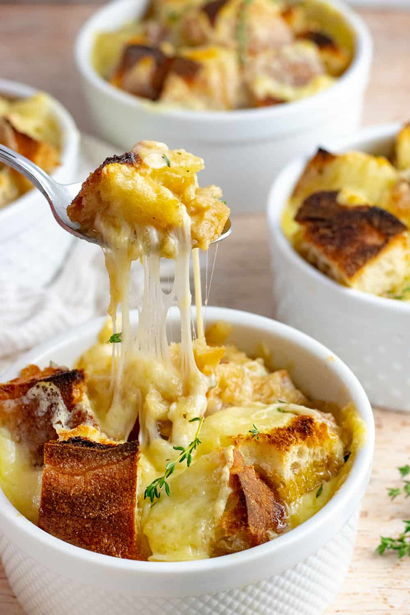 Italian Onion Soup With Fontina And Thyme