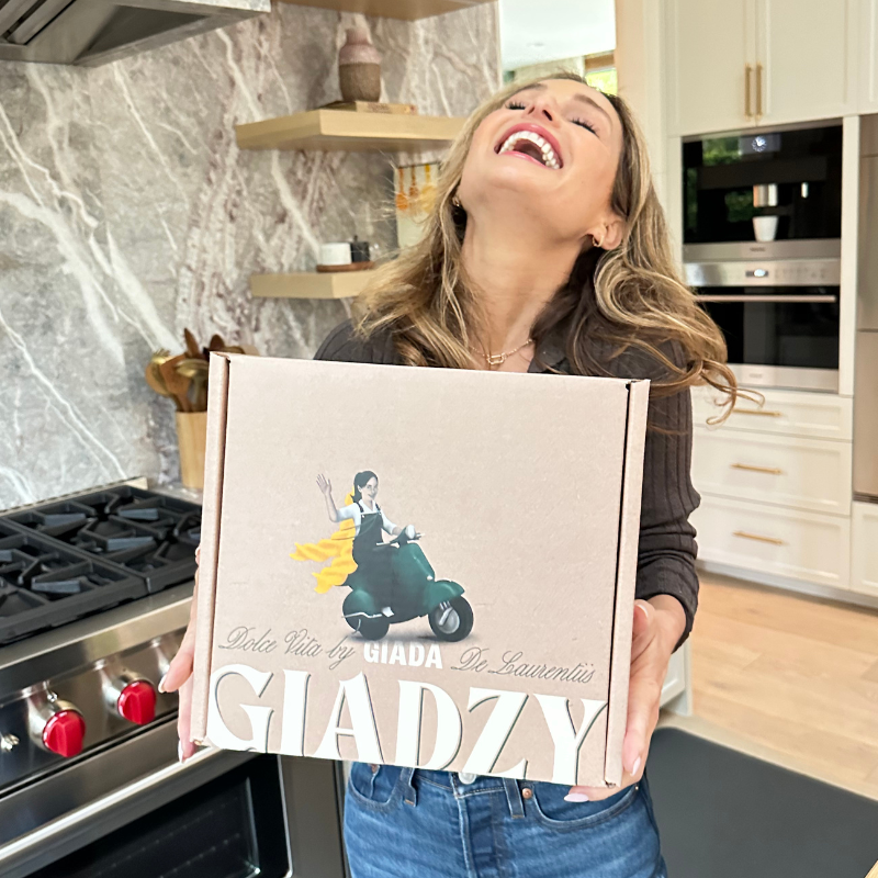 Giadzy Computer Giada De Laurentiis White Kitchen