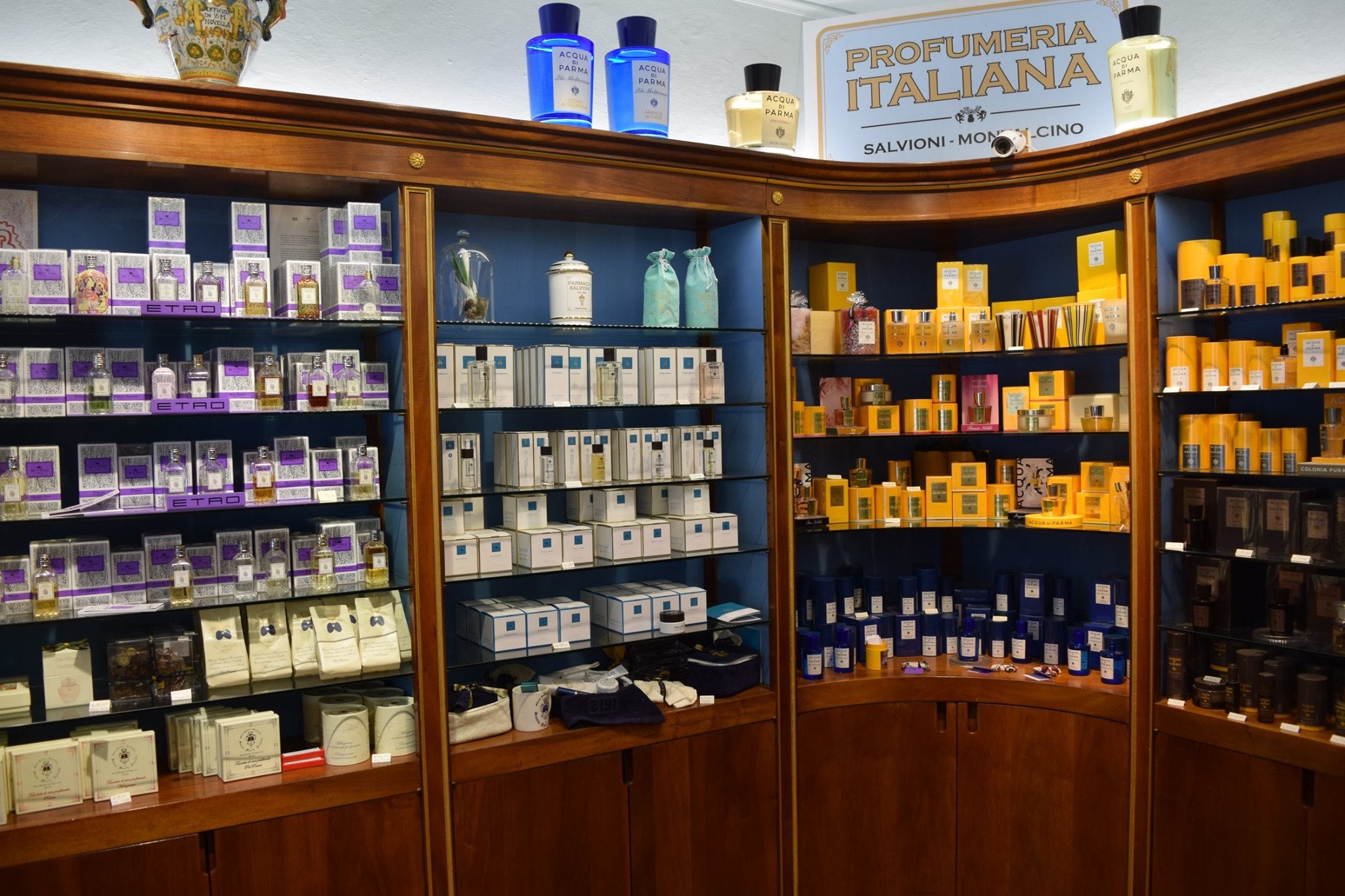 Farmacia Salvioni 1905 Pharmacy and Perfumery